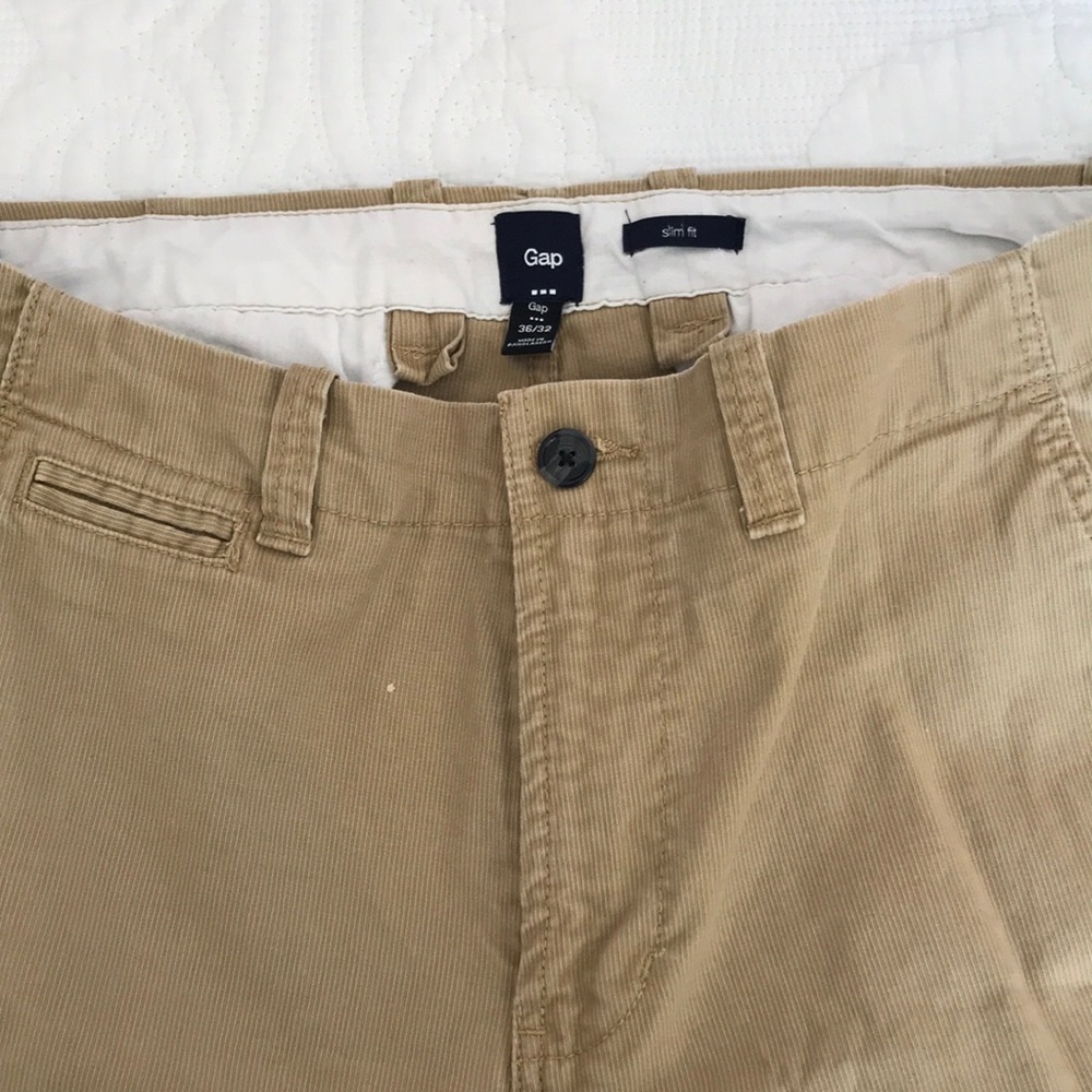 Men’s gap corduroy pants Slim fit